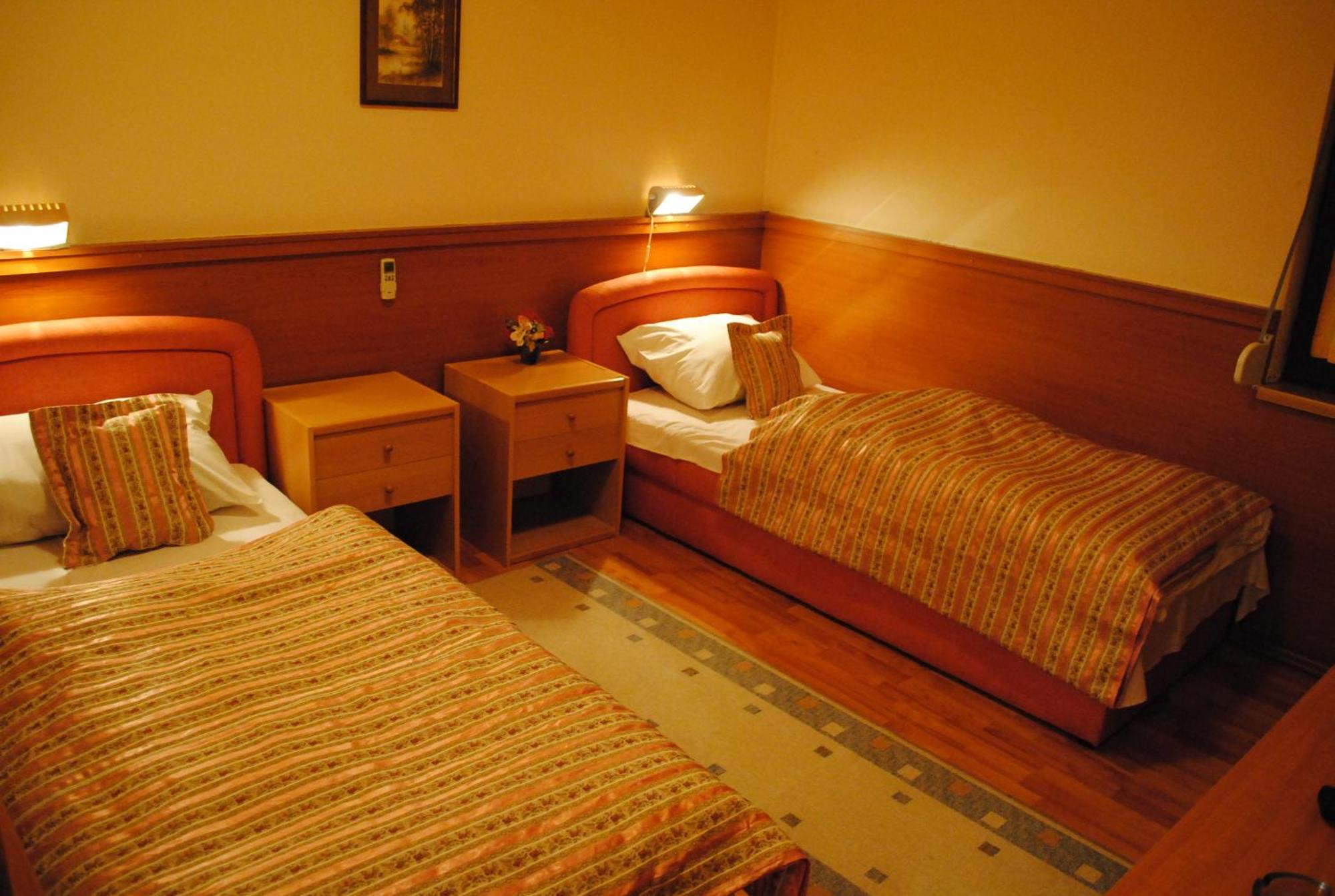 Motel Kiwi Grude Номер фото