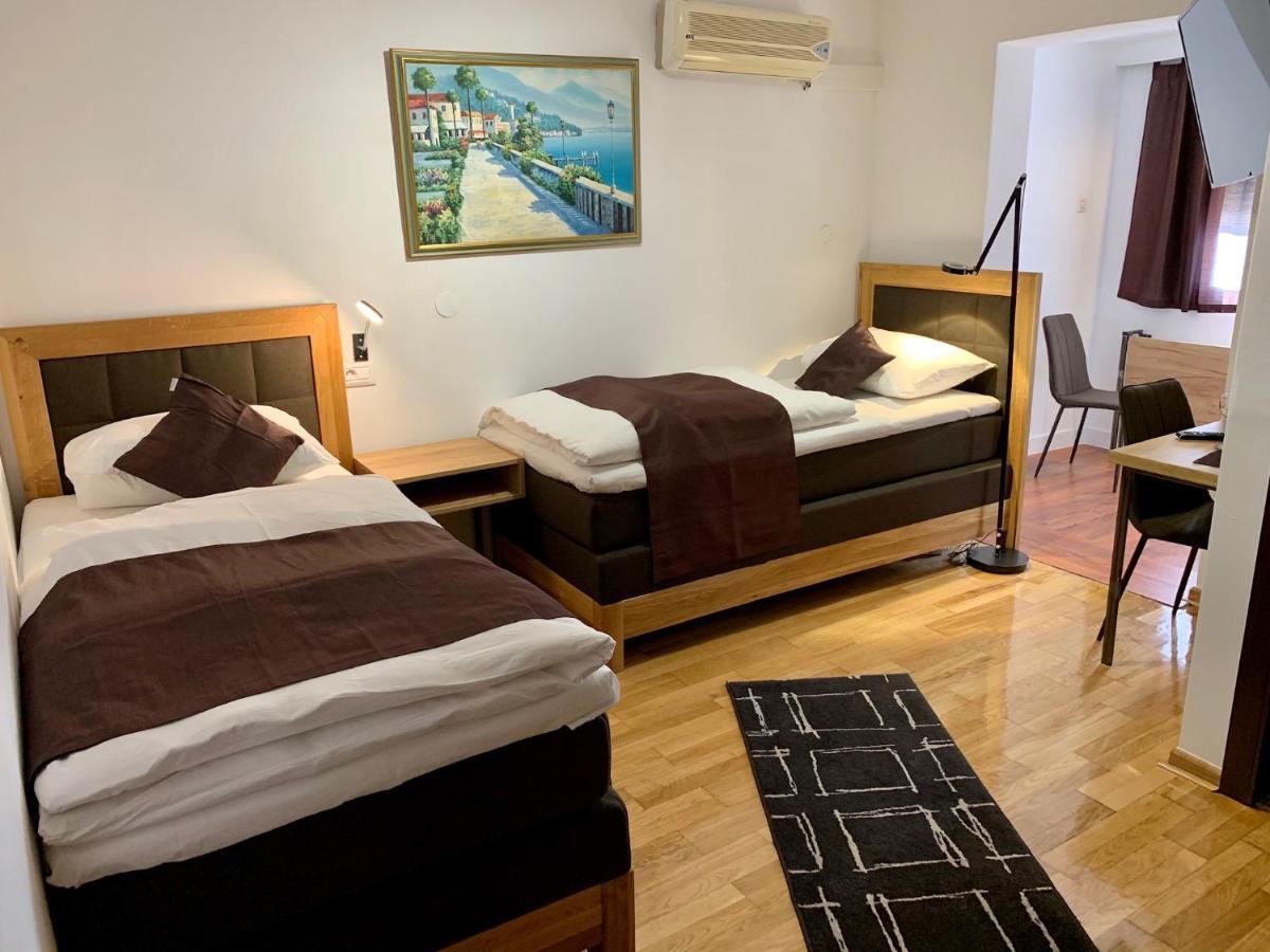 Motel Kiwi Grude Экстерьер фото
