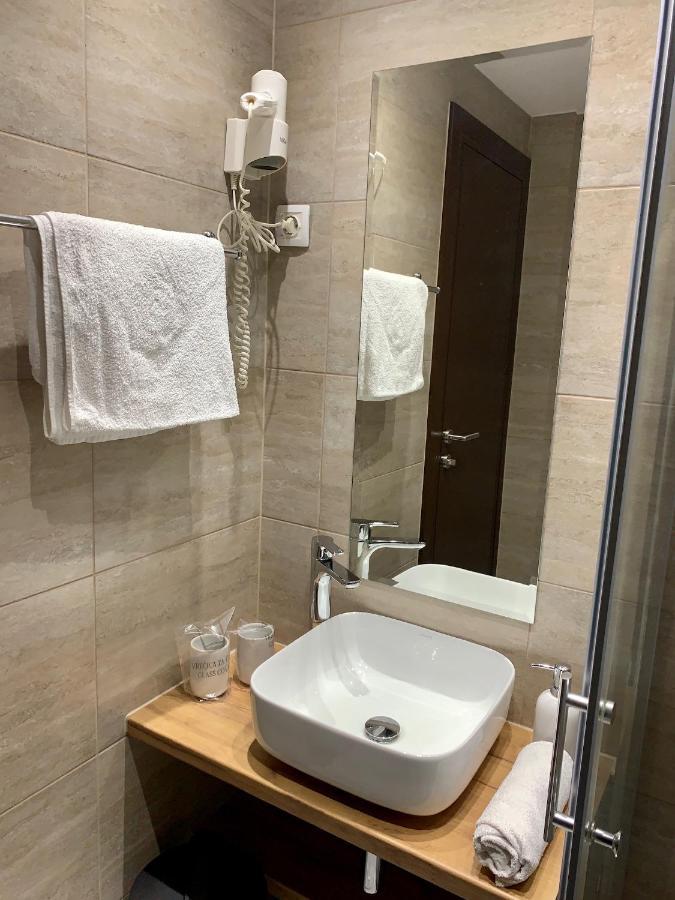Motel Kiwi Grude Экстерьер фото