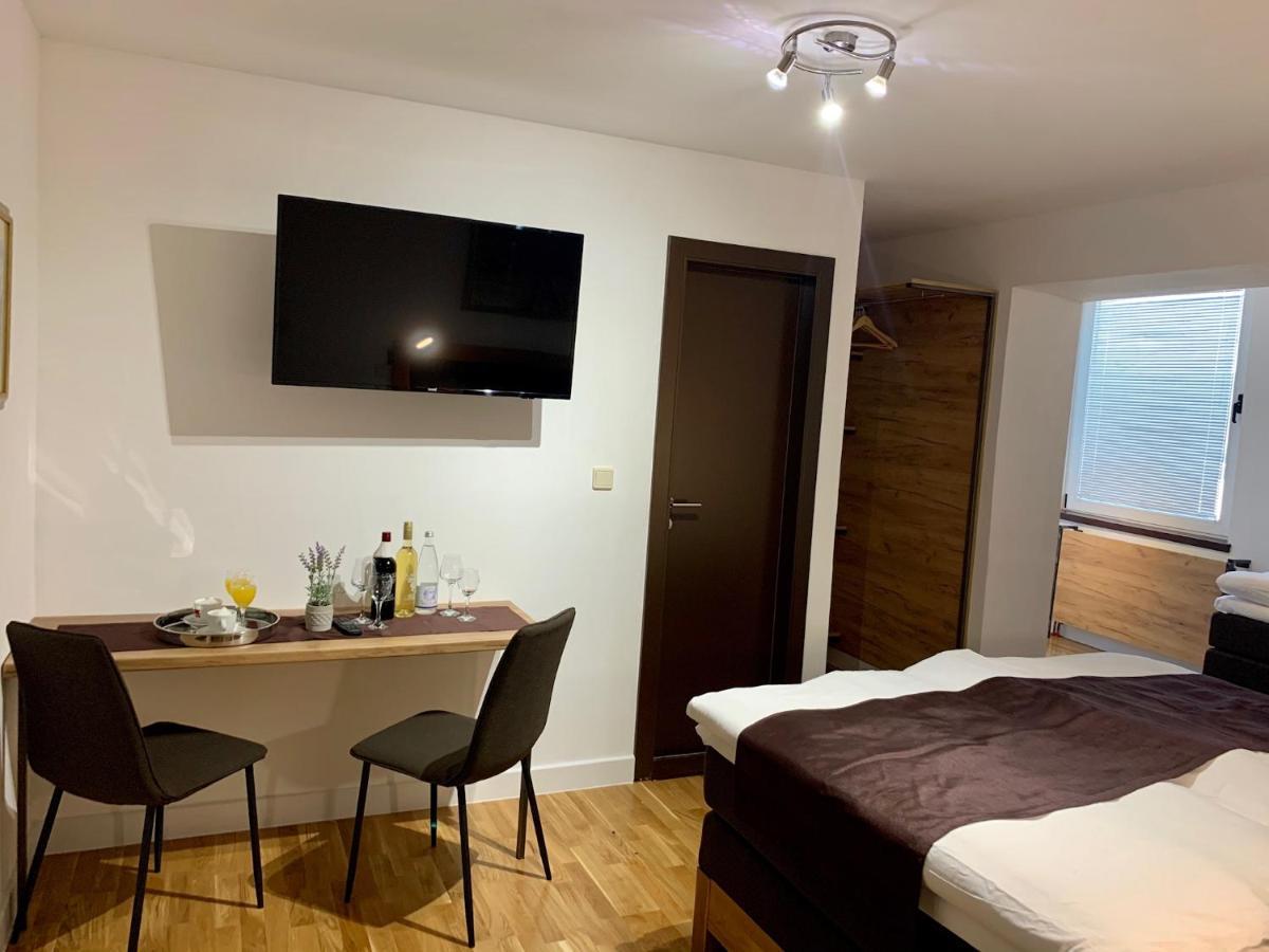 Motel Kiwi Grude Экстерьер фото