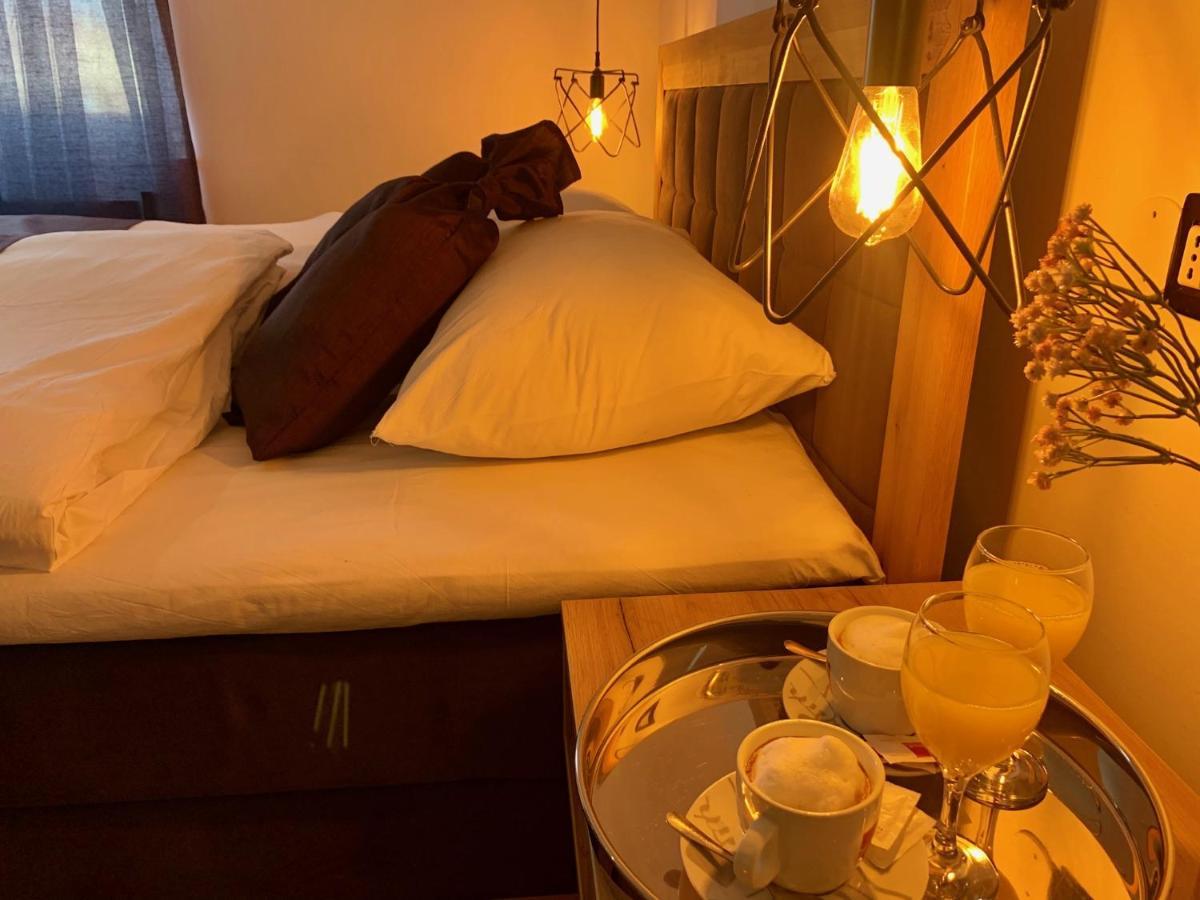 Motel Kiwi Grude Экстерьер фото